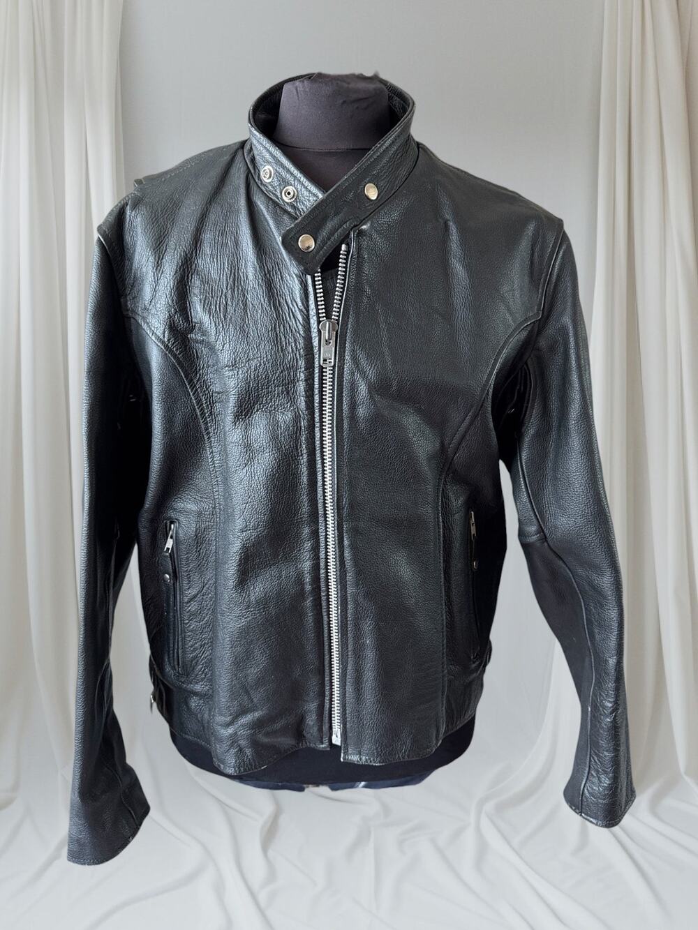 Men's Vintage Black Leather Cafe Racer Jacket, L